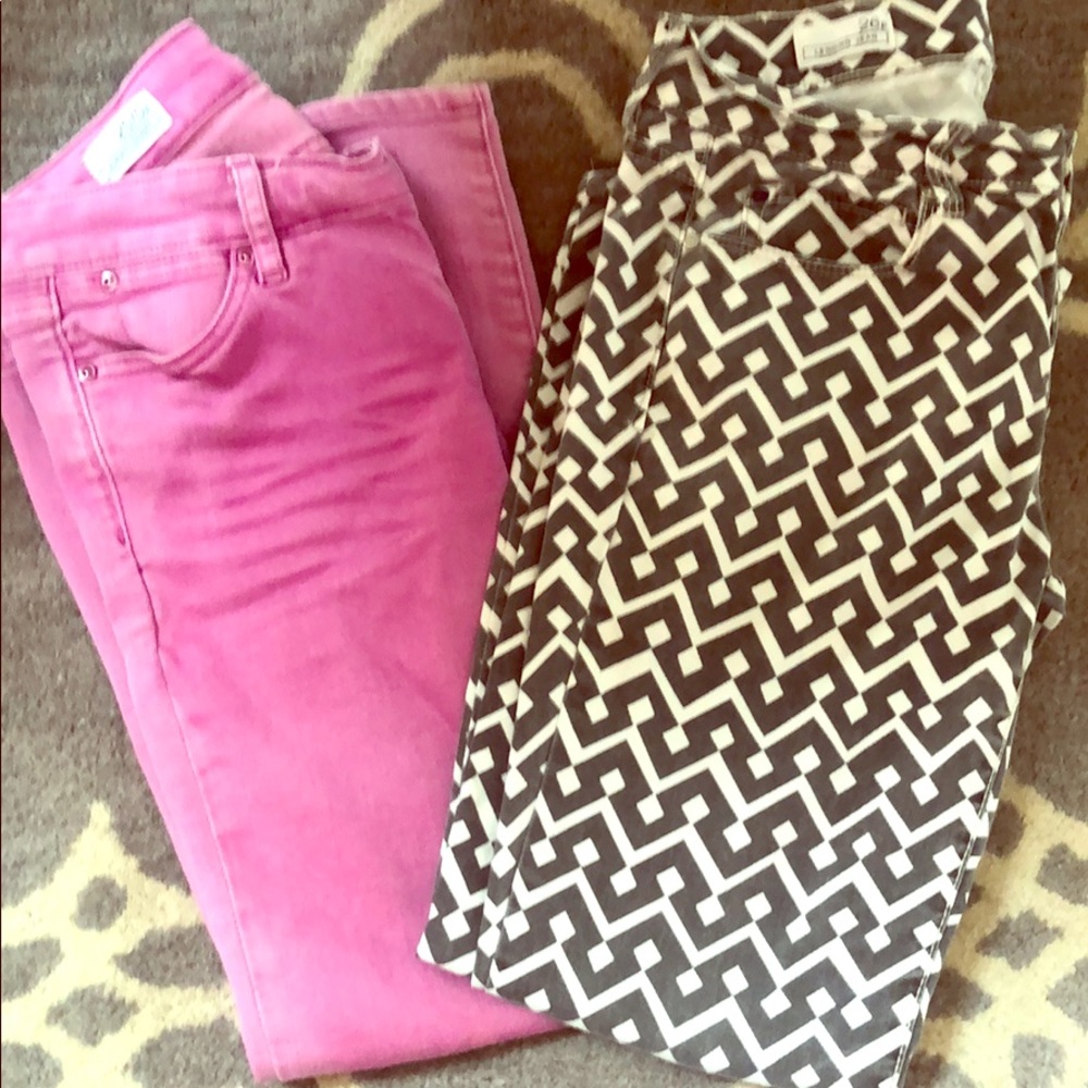 A pair of Gap legging jeans